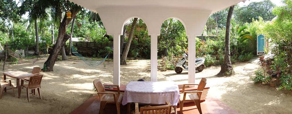 Little White House Hotel Trincomalee Kültér fotó