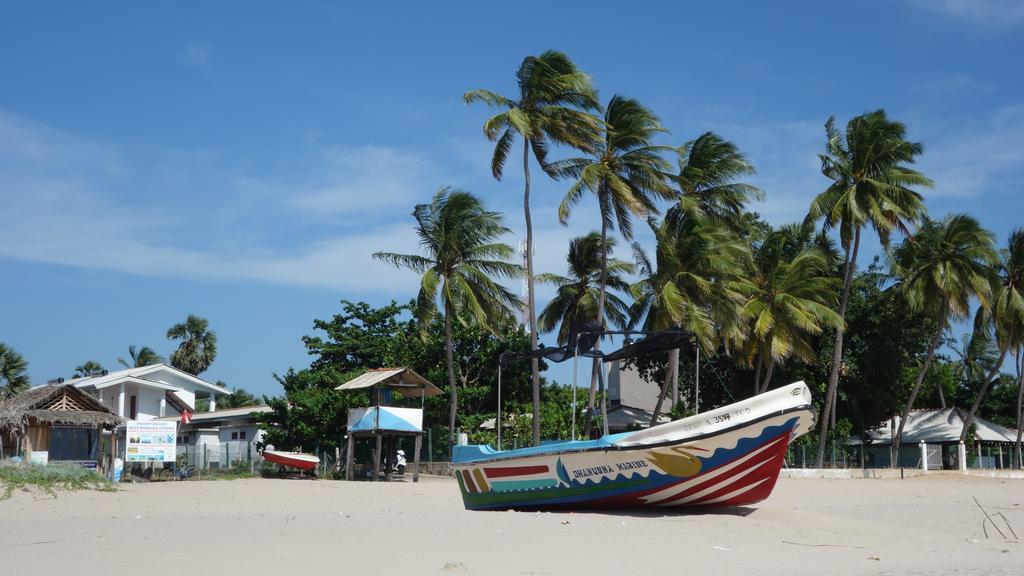 Little White House Hotel Trincomalee Kültér fotó